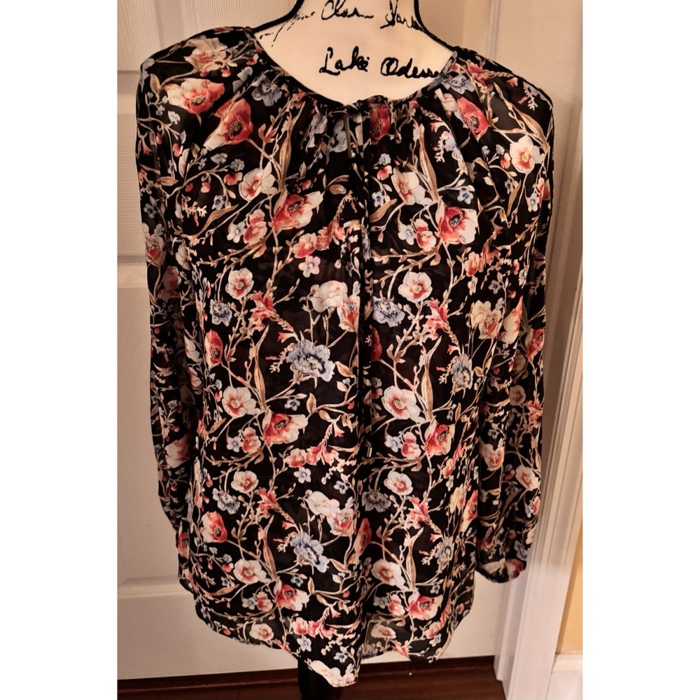 White House Black Market Women's Blouse Black Floral Cutout Tie V-Neck size 8
